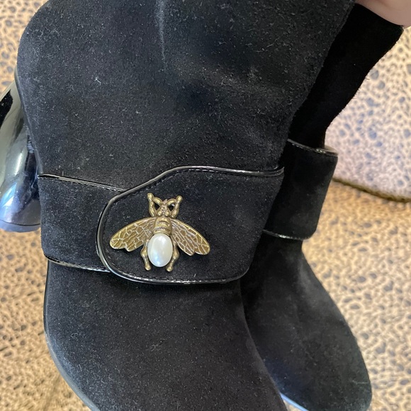 Boutique brand black suede booties with bee and “pearl” detail - Picture 4 of 5